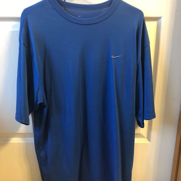 Nike Dri Fit Short Sleeve Tee Short - Picture 1 of 3